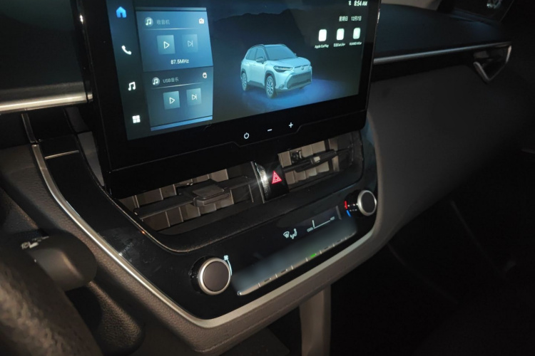 丰田 锋兰达 2024款 2.0L CVT精英plus版局部细节16