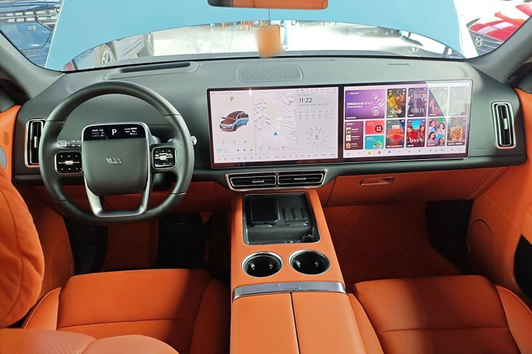 理想汽车 理想L8 2023款 Pro中控内饰7002