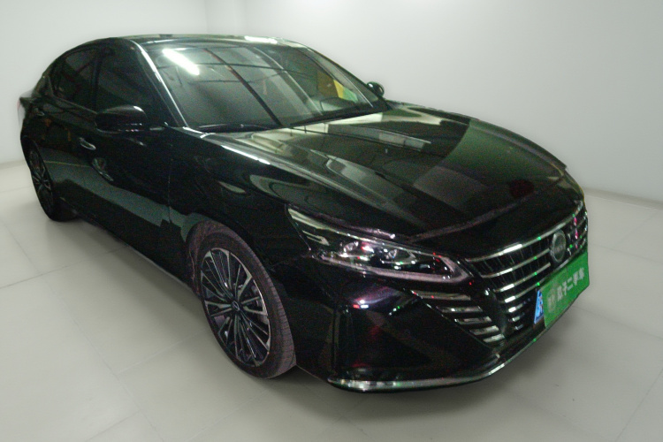 日产 天籁 2022款 2.0T XL 进享版车身外观3