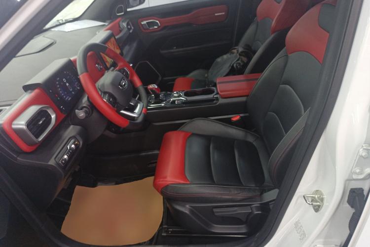 吉利汽车 吉利icon 2020款 1.5TD i6 BSG中控内饰19