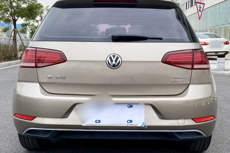 大众 高尔夫 2018款 230TSI 自动舒适型车身外观6007