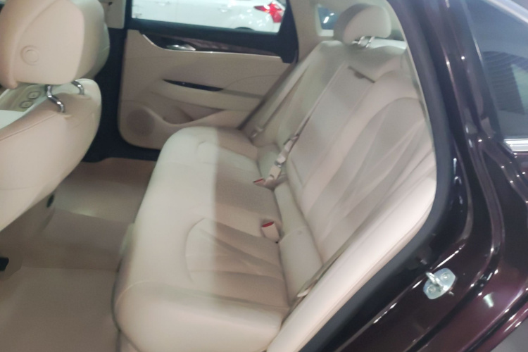 别克 君越 2021款 Avenir艾维亚 先享型中控内饰7004