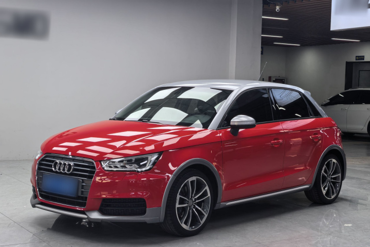 奥迪A1 2016款 30 TFSI Sportback Design风尚版车身外观1