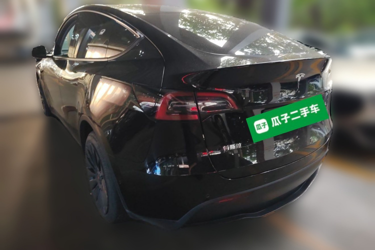 特斯拉 Model Y 2022款 改款 长续航全轮驱动版车身外观5