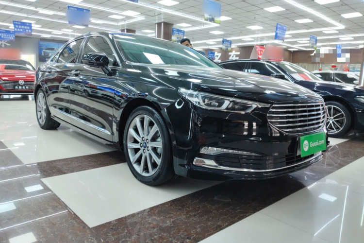 福特 金牛座 2019款 EcoBoost 245 尊享版车身外观3