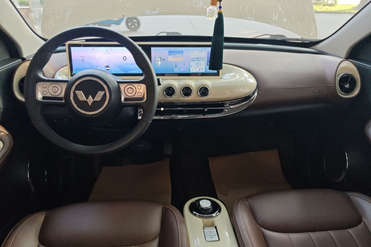 五菱汽车 五菱缤果 2023款 333km 灵犀互联款中控内饰12