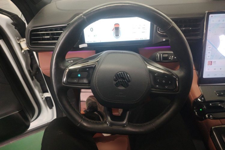 蔚来EC6 2020款 605KM 运动版中控内饰13