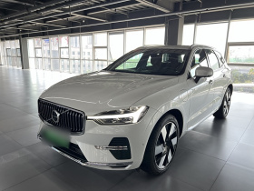 沃尔沃XC60新能源 2024款 T8 插电混动 长续航四驱智雅豪华版