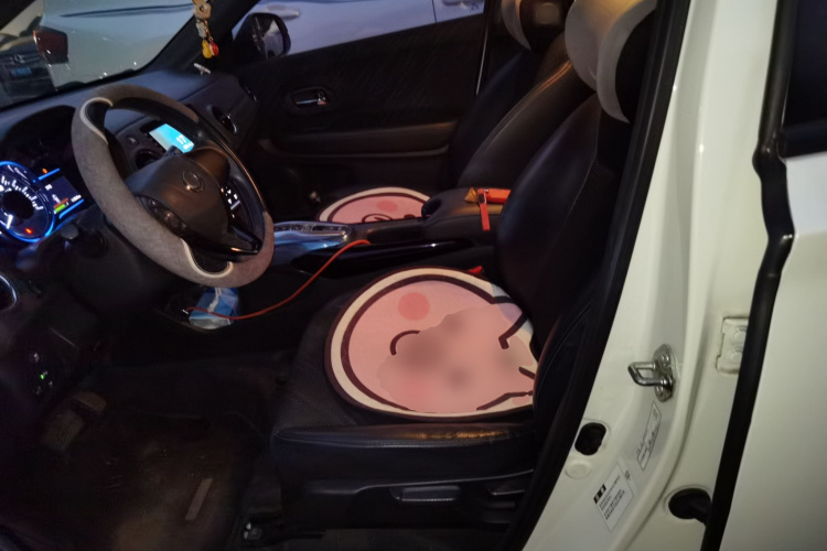 思铭 东风本田X-NV 2020款 风驰版中控内饰19