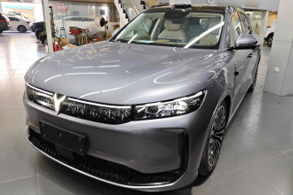 岚图汽车 岚图FREE 2025款 FREE+ 四驱乾崑版