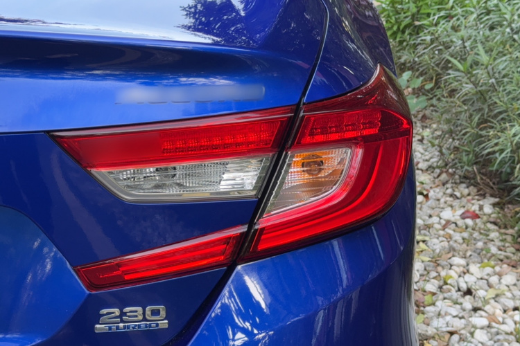 本田 雅阁 2018款 230TURBO 舒适版 国V车身外观6010