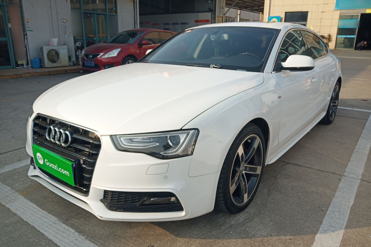 奥迪A5 2016款 改款 Sportback 45 TFSI 舒适型车身外观1