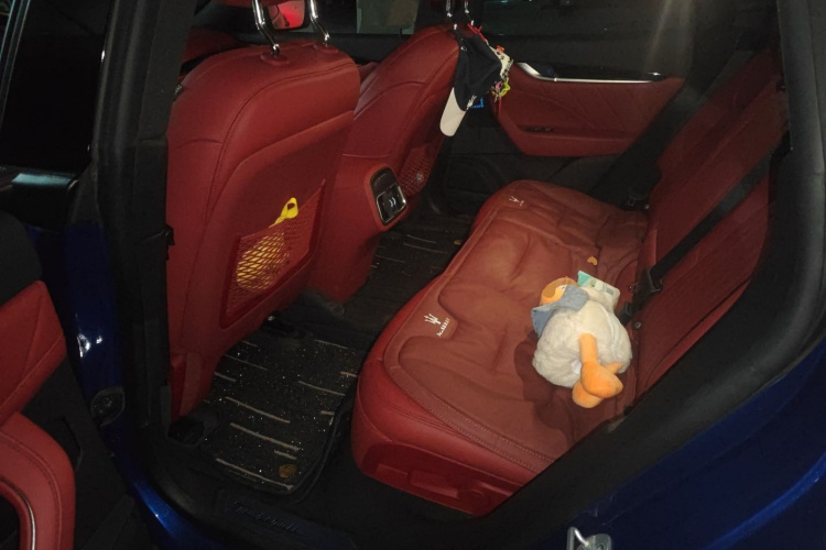 玛莎拉蒂 Levante 2022款 2.0T GT锋芒版中控内饰21