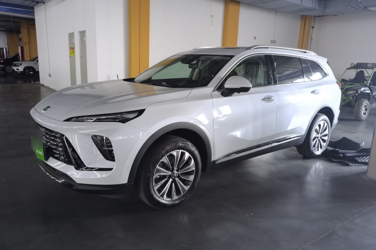 别克 2025款 昂科威Plus 28T 两驱白金版车身外观4