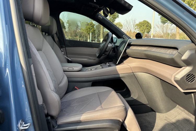 蔚来ES7 2022款 100kWh 首发版局部细节41