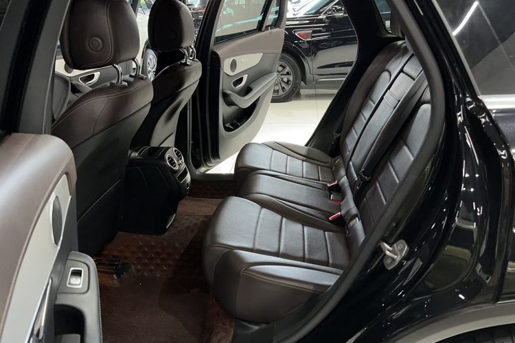 奔驰GLC 2021款 GLC 260 L 4MATIC 动感型中控内饰7001