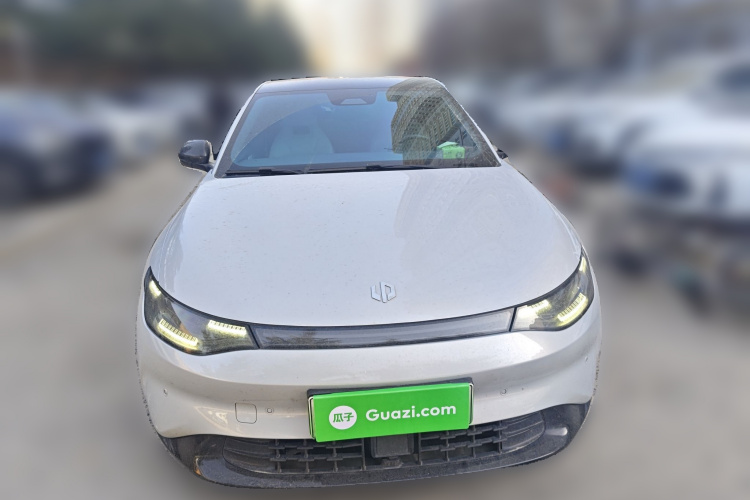 零跑汽车 零跑C01 2022款 后驱超长续航版车身外观2