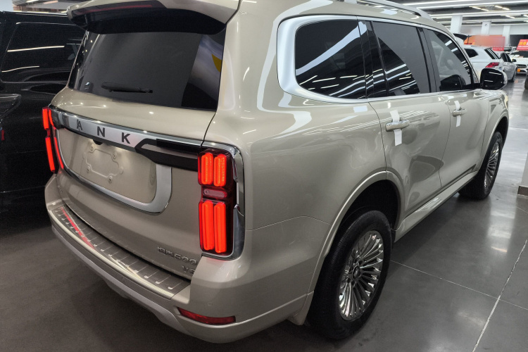 坦克500 2022款 3.0T 商务版 登峰型 7座车身外观7