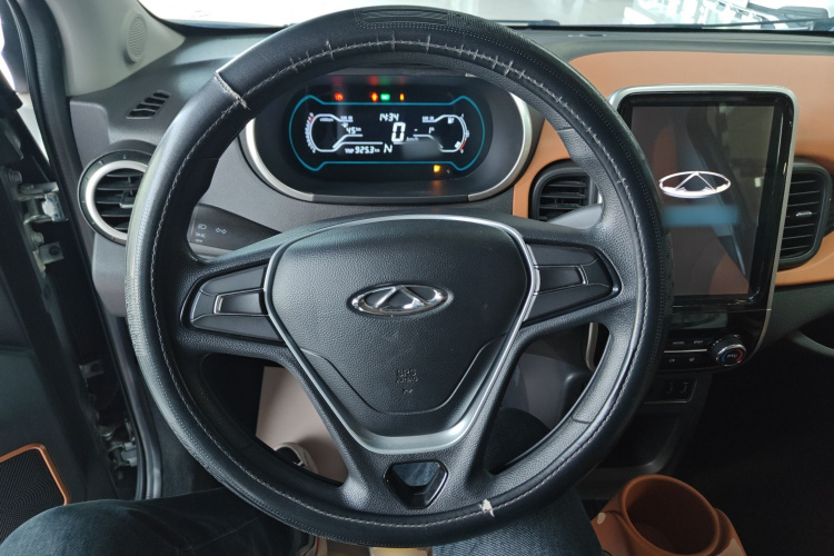 奇瑞 小蚂蚁 2018款 400 4座智享版中控内饰13