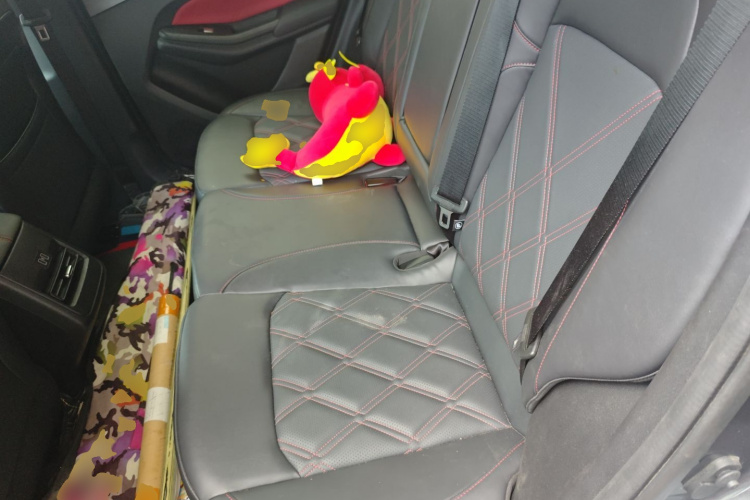 长安CS55PLUS 2024款 第三代 1.5T DCT尊贵型中控内饰21