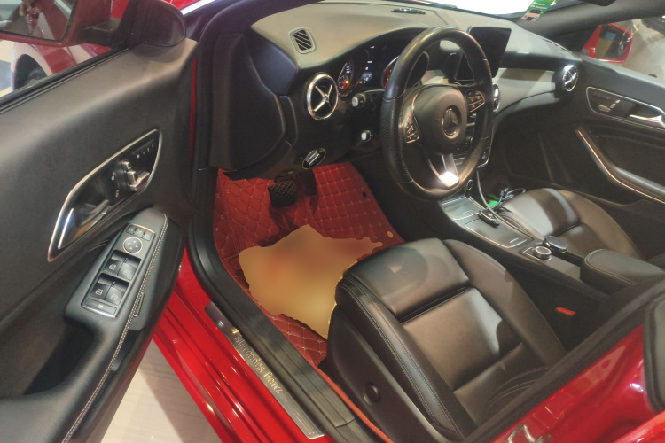 奔驰CLA 2019款 CLA 200 时尚型中控内饰20