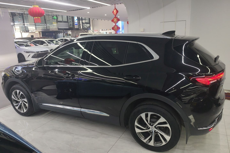 别克 2022款 改款 昂科威S 552T 两驱豪华型车身外观4