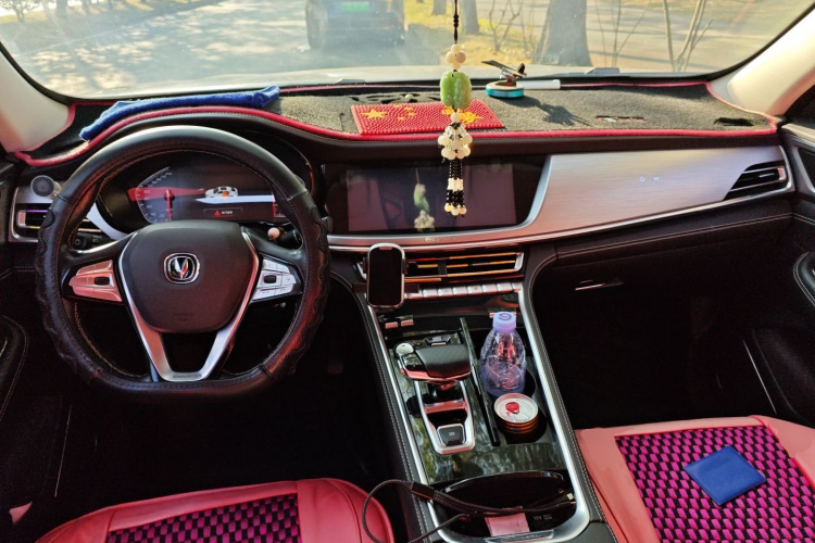 长安CS85 COUPE 2019款 1.5T DCT动版 国VI中控内饰12