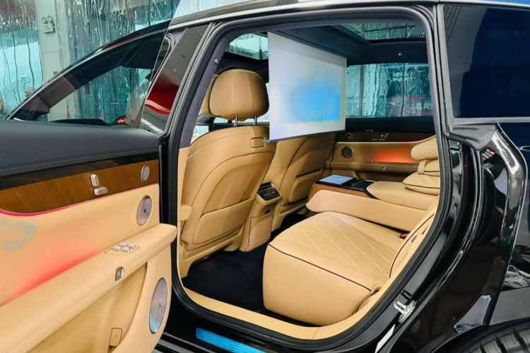 鸿蒙智行 享界S9 2024款 纯电 Ultra 四驱旗舰版中控内饰7002