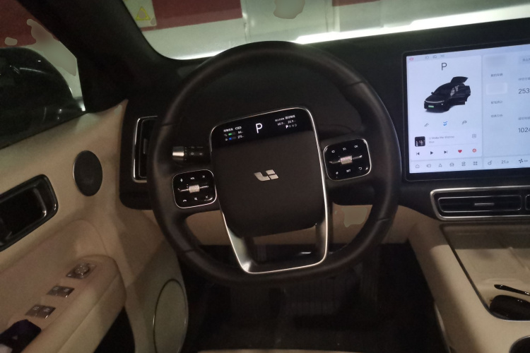 理想汽车 理想L6 2024款 Pro中控内饰13