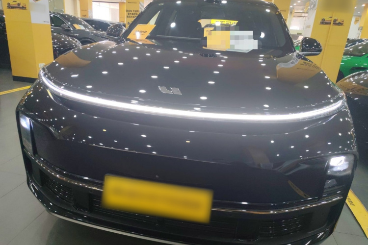 理想汽车 理想L9 2022款 Max车身外观2