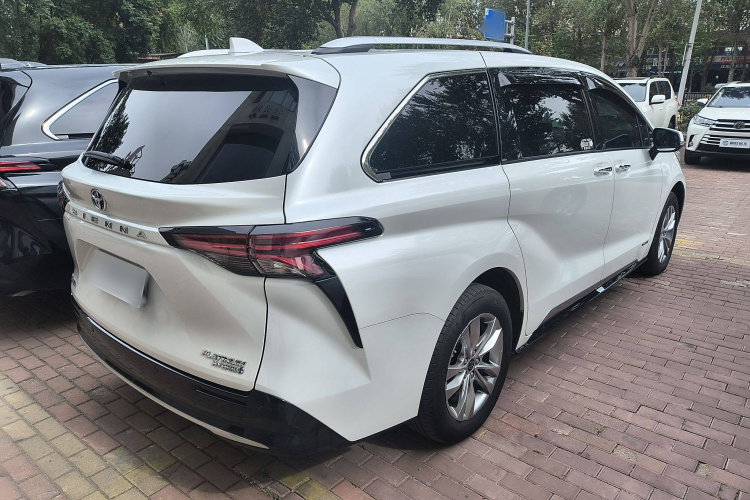 丰田 赛那SIENNA 2021款 2.5L混动 铂金版车身外观6005