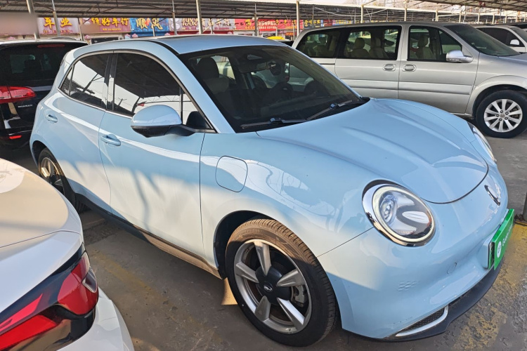 欧拉好猫 2021款 400km标准续航 维纳斯版 三元锂车身外观3