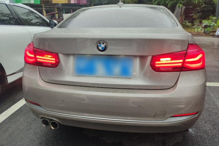 宝马3系 2018款 320Li 时尚型车身外观6