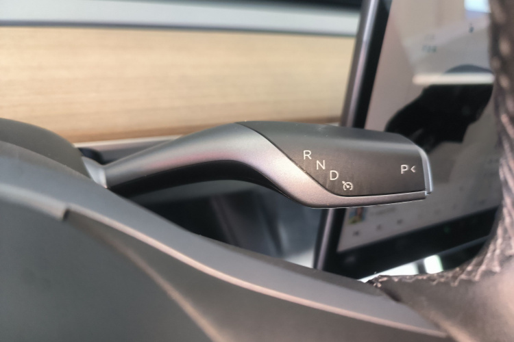 特斯拉 Model Y 2022款 后轮驱动版局部细节18