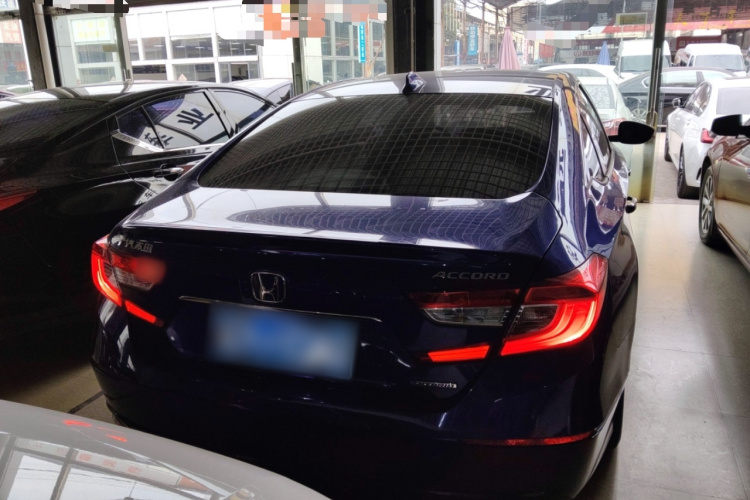 本田 雅阁 2018款 锐·混动 2.0L 锐酷版 国VI车身外观6