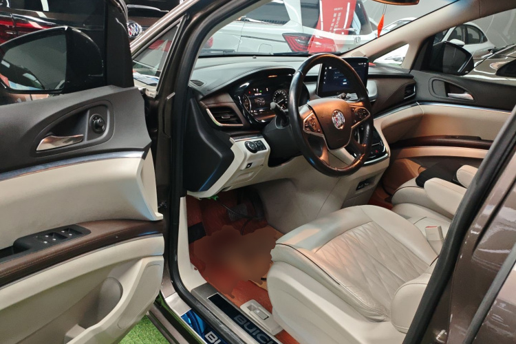 别克GL8 2021款 陆上公务舱 652T 豪华型中控内饰20