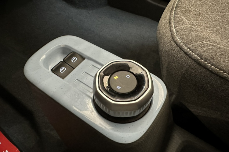 吉利银河 2024款 熊猫mini 200km 耐力熊局部细节18