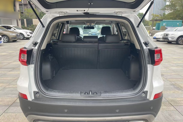 长安CS75 2016款 1.8T 自动精英型 国V机舱底盘23