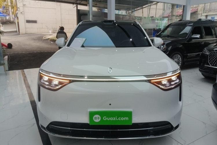 鸿蒙智行 问界M8 2025款 增程 Max+版 53.4kWh 5座版车身外观6001