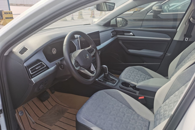 大众 朗逸 2023款 300TSI DSG满逸版中控内饰7001