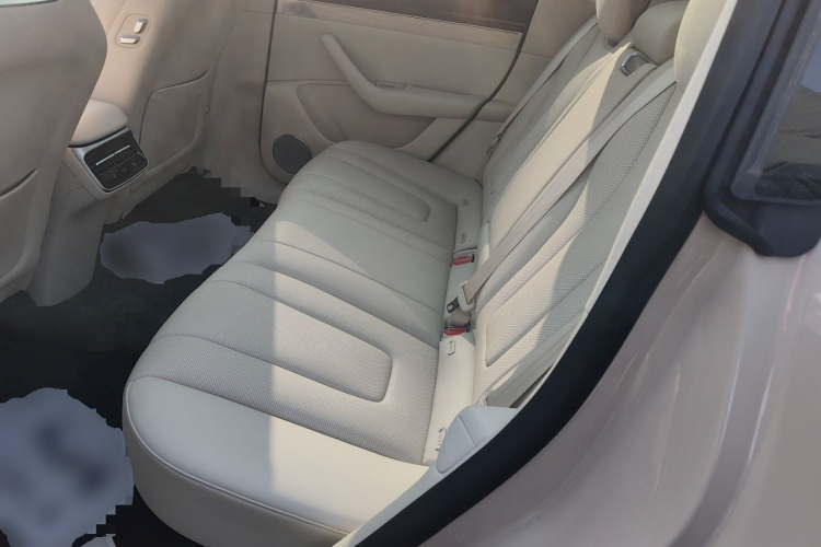 鸿蒙智行 智界R7 2025款 增程 251km Max中控内饰7004