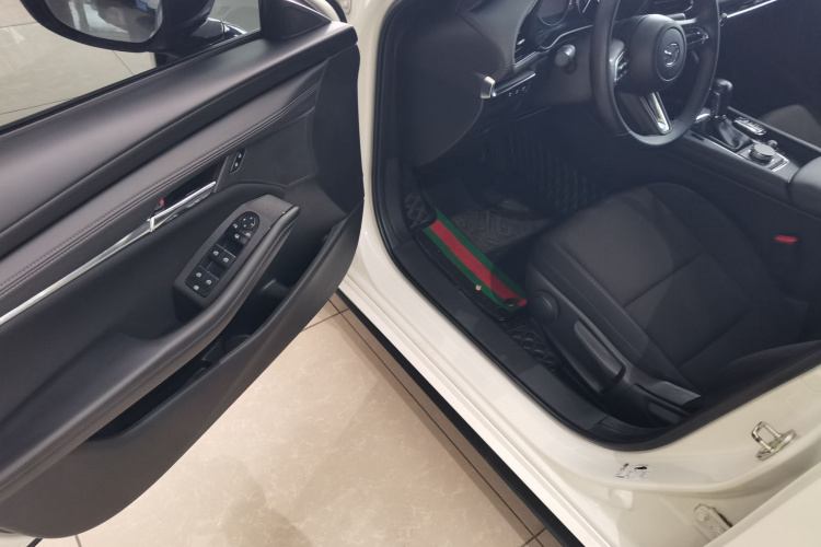 马自达3 昂克赛拉 2023款 2.0L 自动质炫版中控内饰20