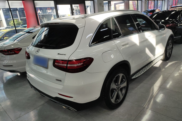 奔驰GLC 2017款 GLC 260 4MATIC 豪华型车身外观7