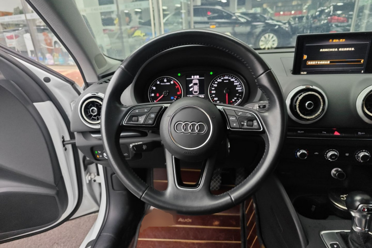 奥迪A3 2020款 Limousine 35 TFSI 时尚型 国VI中控内饰13