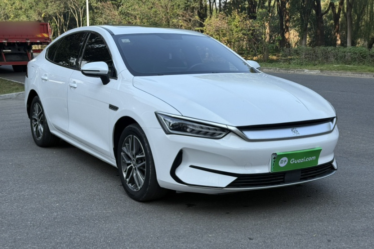 比亚迪 秦PLUS 2021款 EV 400KM 豪华型车身外观6002