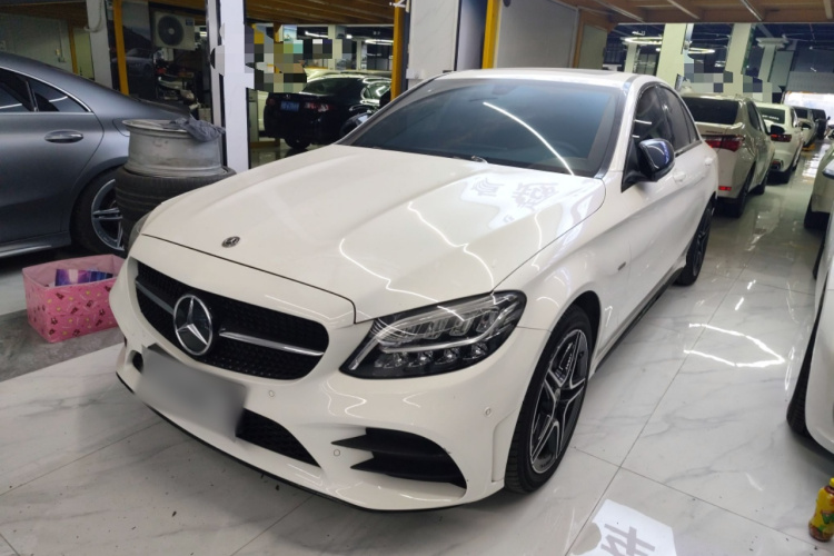 奔驰C级 2021款 C 260 星耀臻藏版车身外观1