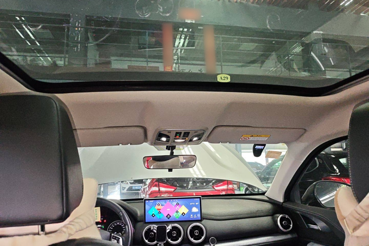 魏牌 VV5 2021款 1.5T 两驱颜先锋局部细节22