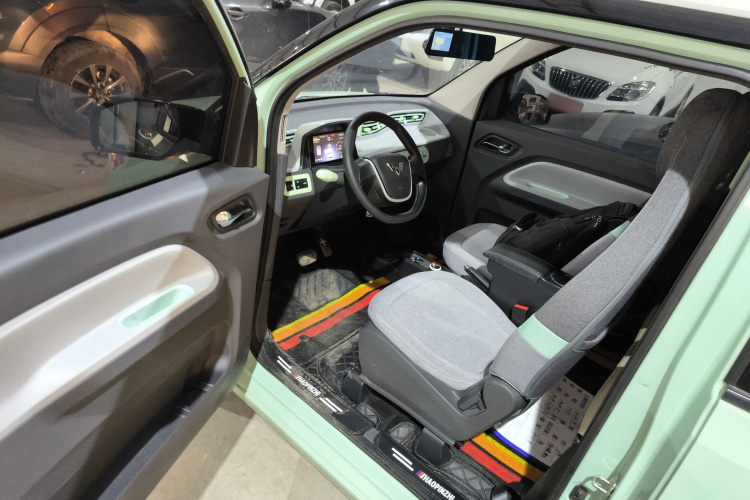 五菱汽车 宏光MINIEV 2022款 马卡龙臻享款 三元锂中控内饰20