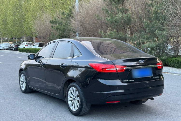 福特 福睿斯 2015款 1.5L 自动时尚型车身外观6002