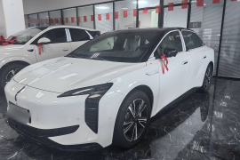 红旗EH7 2025款 690 智选版